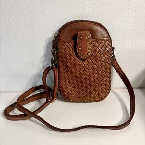 Valenca Holland Leather Cellphone Crossbody